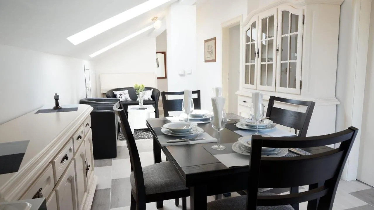 Apartments Lulic Zara