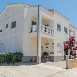  Appartement Rusula